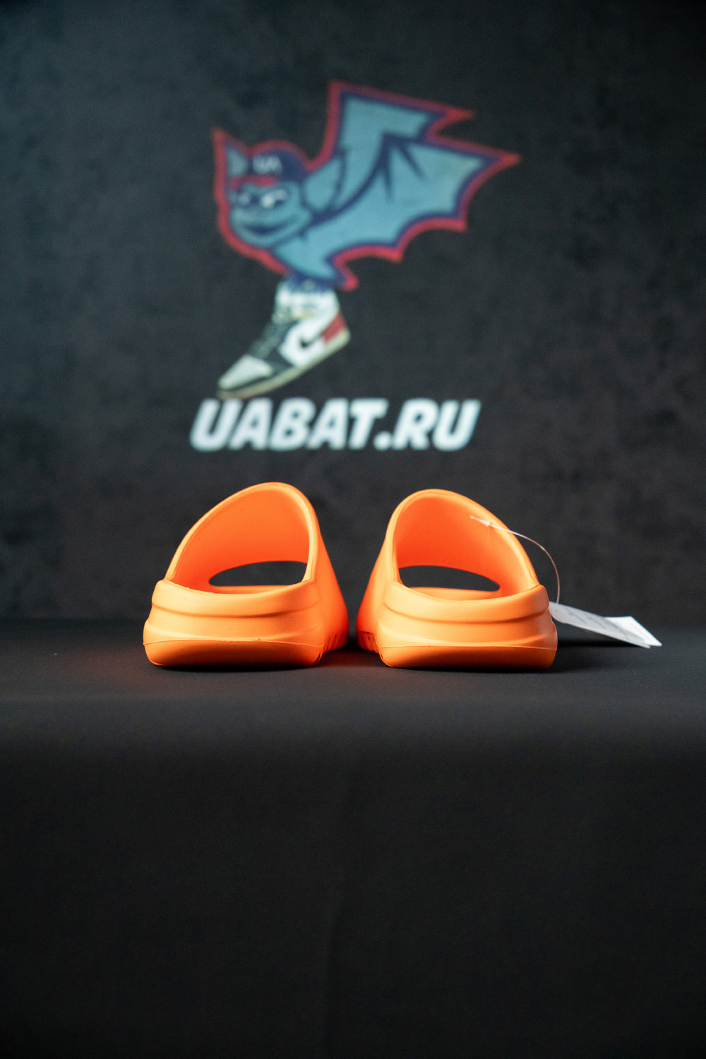 YEEZY SLIDES 'ENFLAME ORANGE'