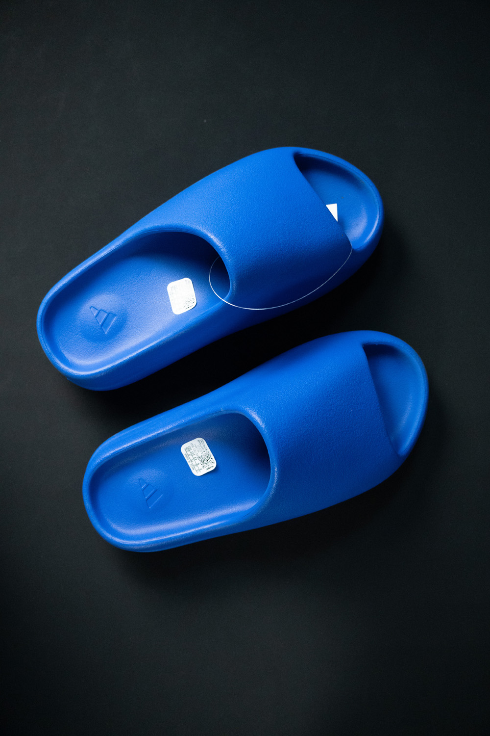 YEEZY SLIDES 'AZURE'