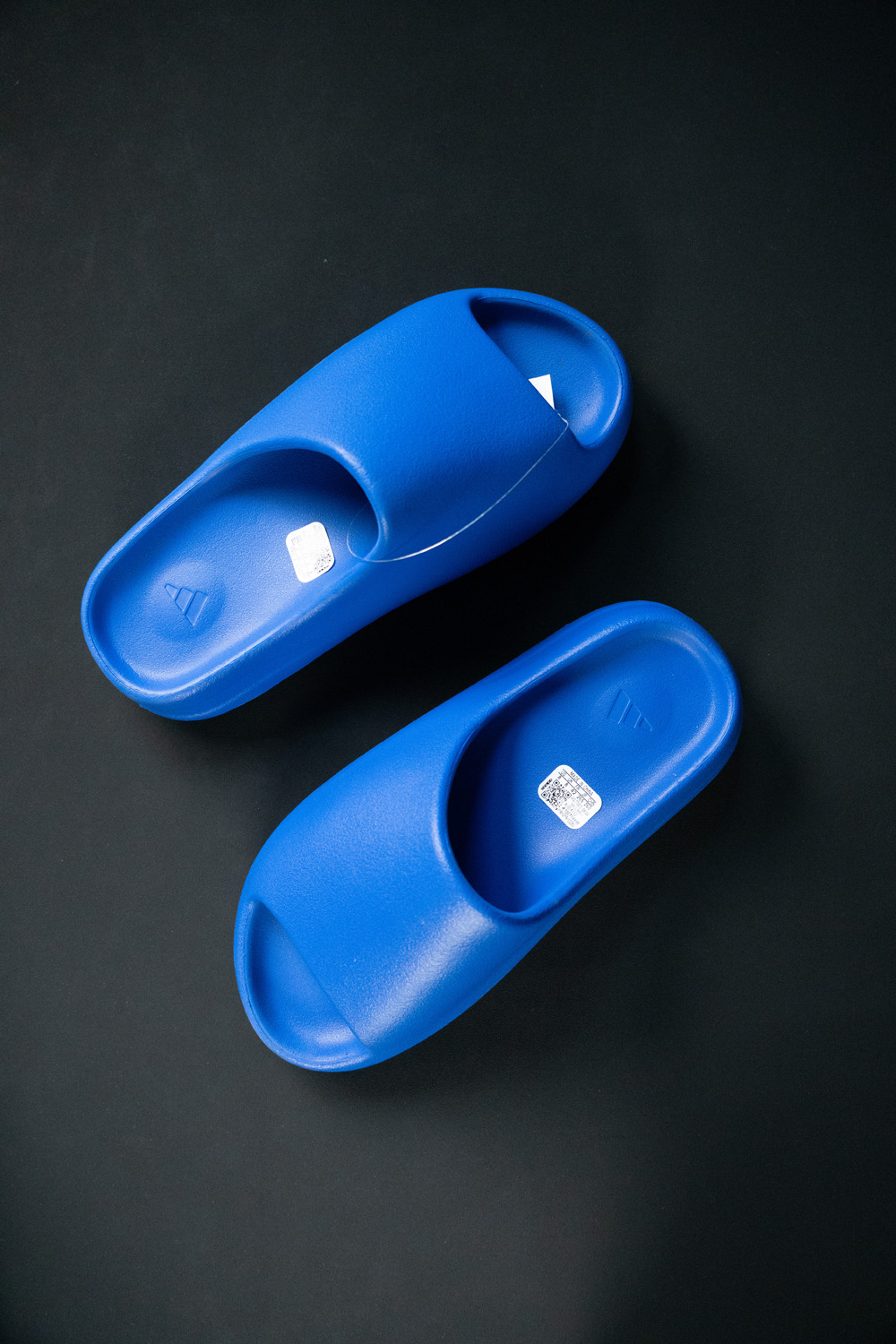 YEEZY SLIDES 'AZURE'