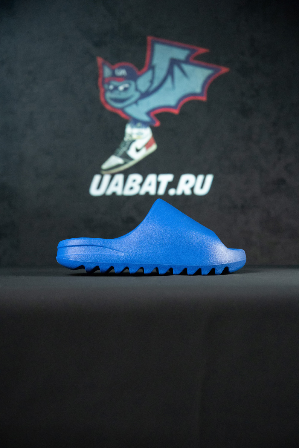 YEEZY SLIDES 'AZURE'