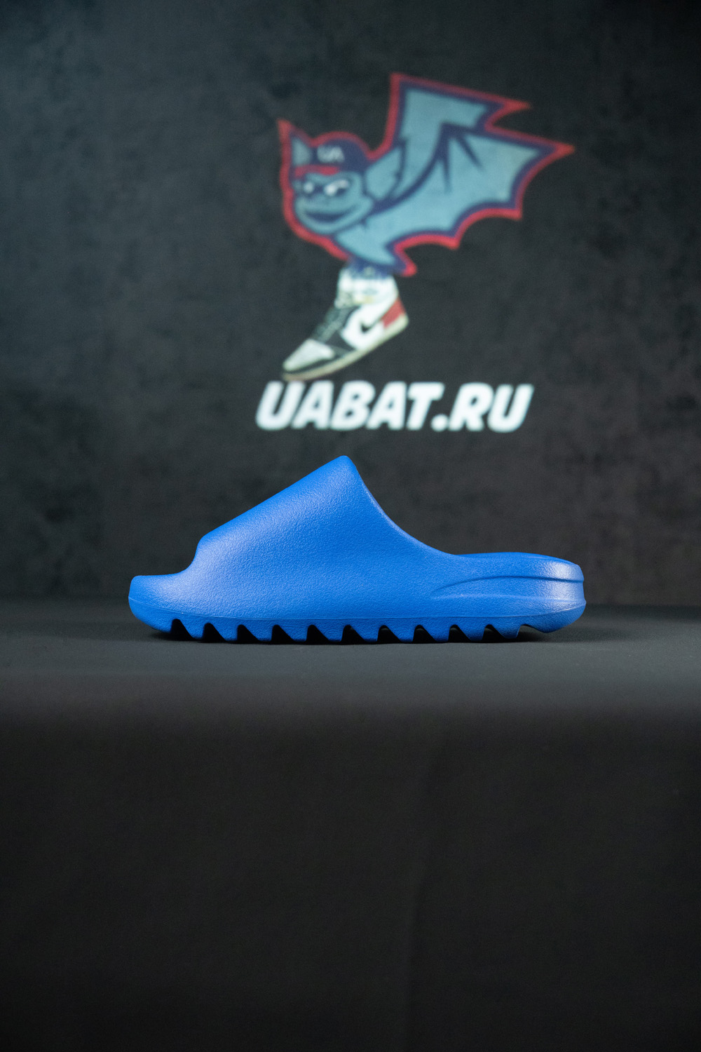 YEEZY SLIDES 'AZURE'