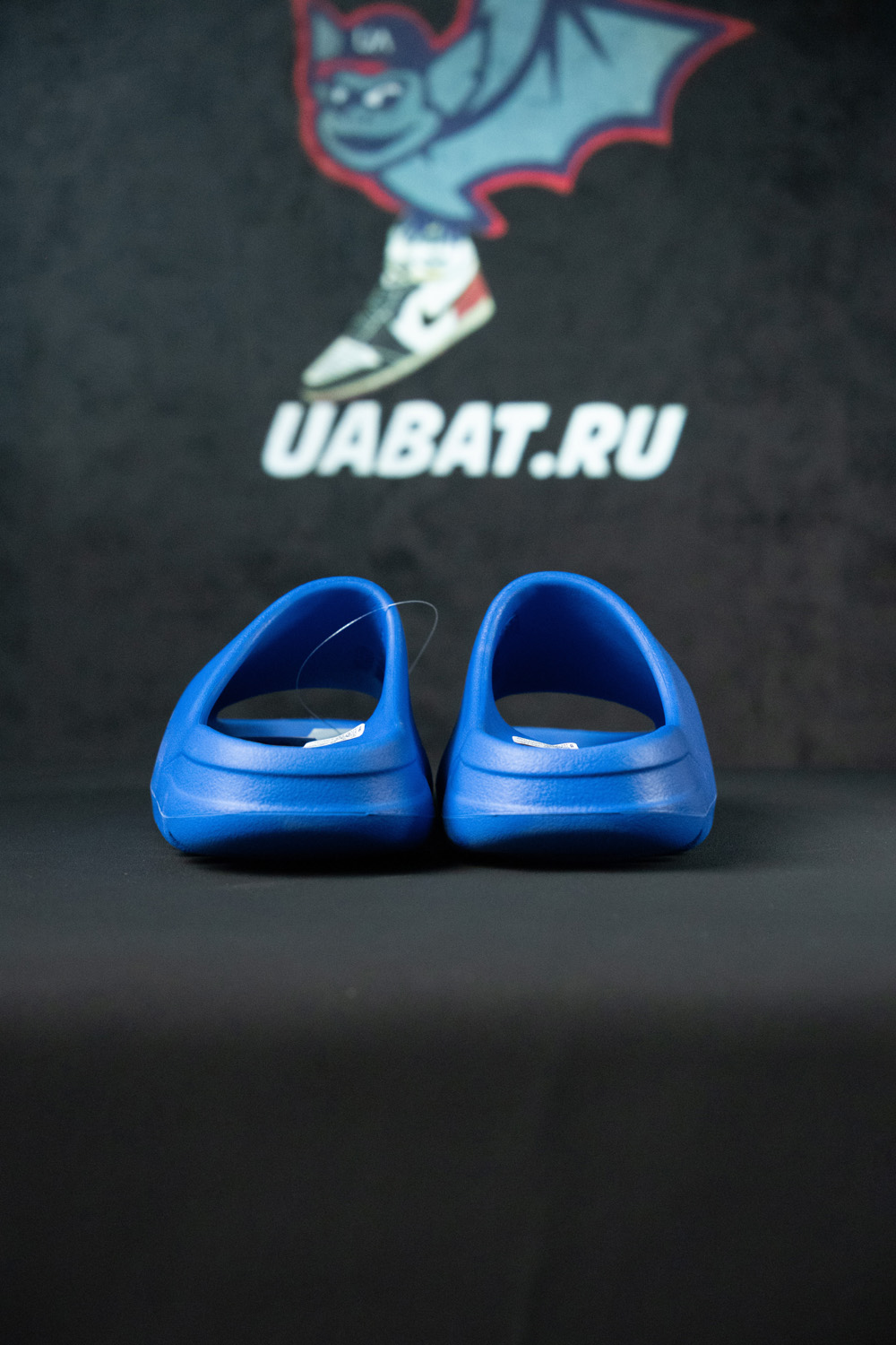 YEEZY SLIDES 'AZURE'