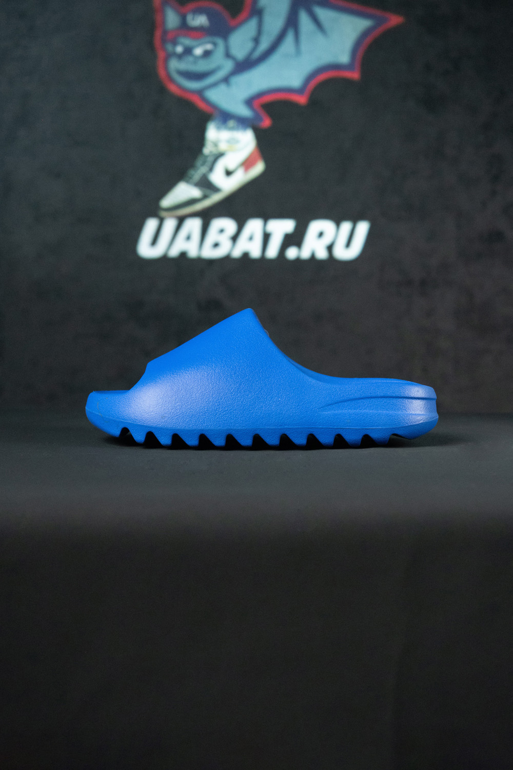 YEEZY SLIDES 'AZURE'