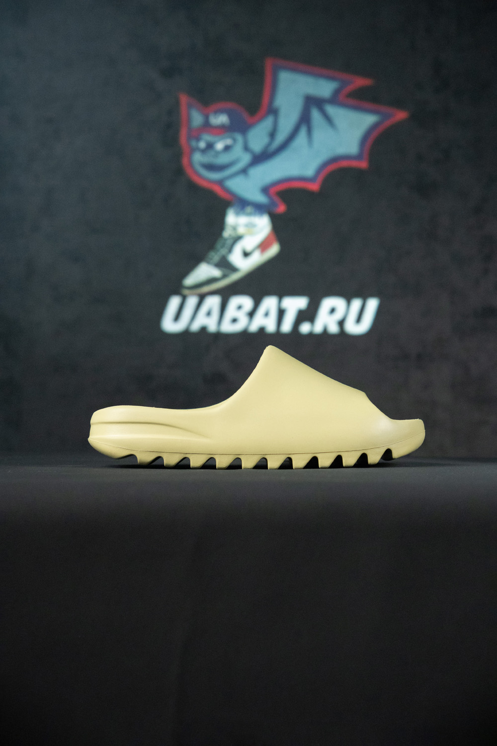 YEEZY SLIDES 'RESIN' 2022