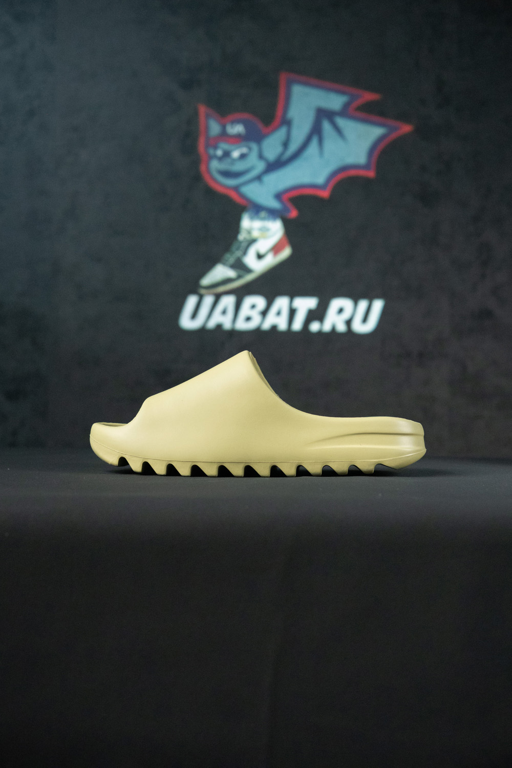 YEEZY SLIDES 'RESIN' 2022