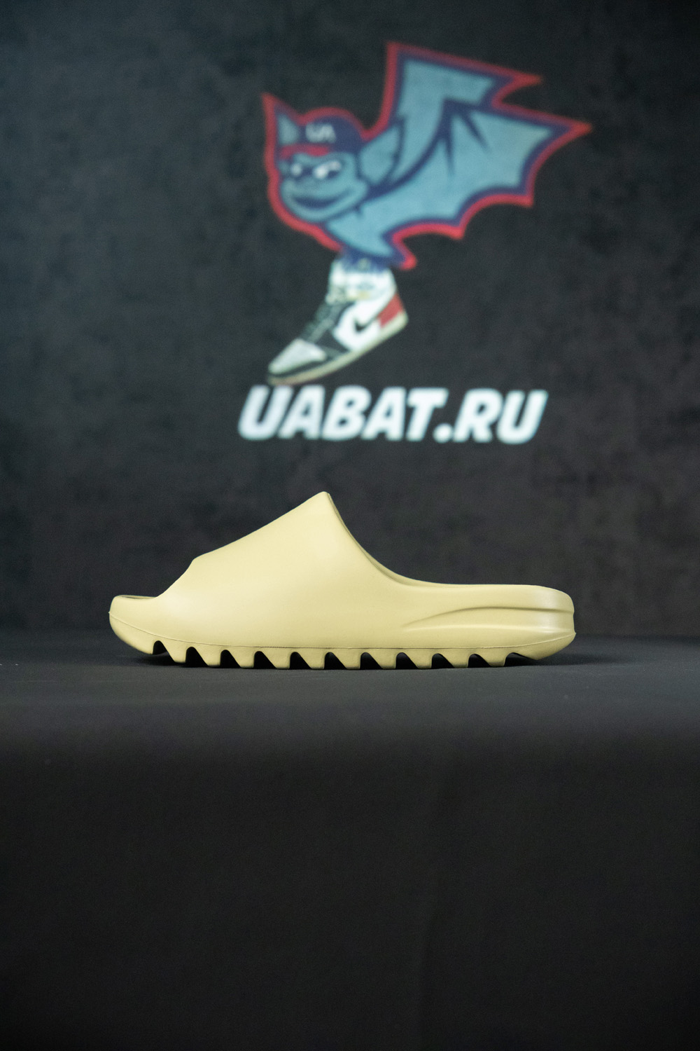 YEEZY SLIDES 'RESIN' 2022