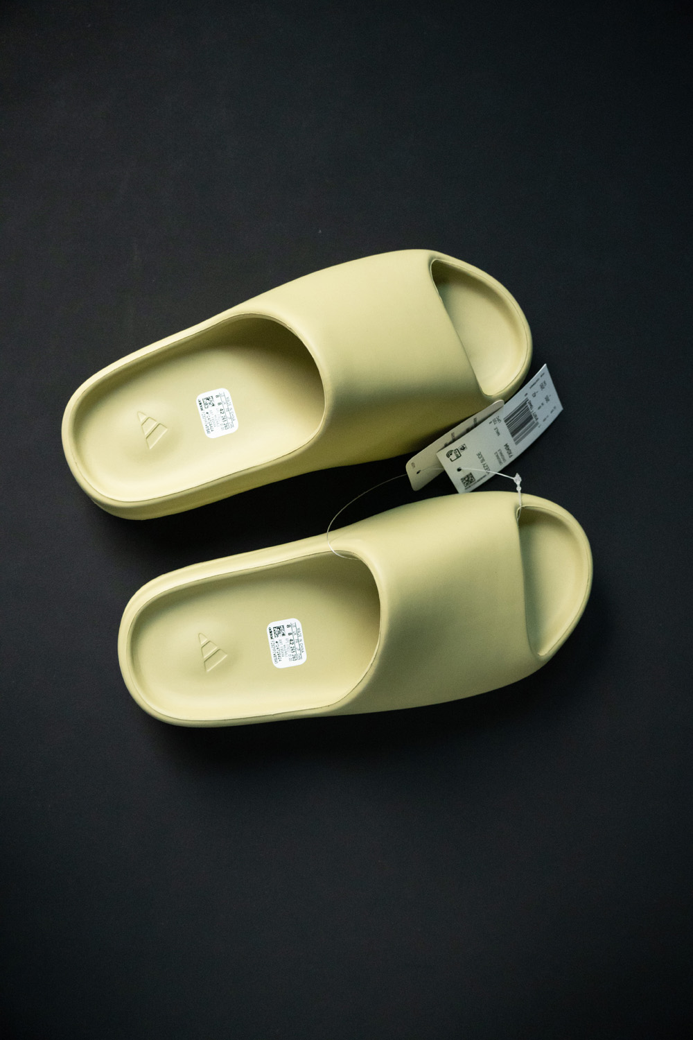 YEEZY SLIDES 'RESIN' 2022