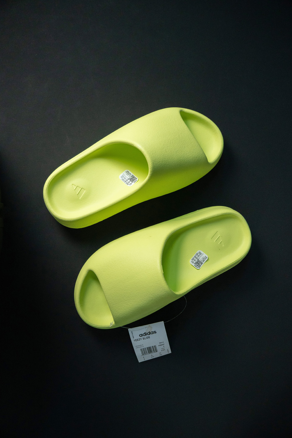 YEEZY SLIDES 'GLOW GREEN' 2022