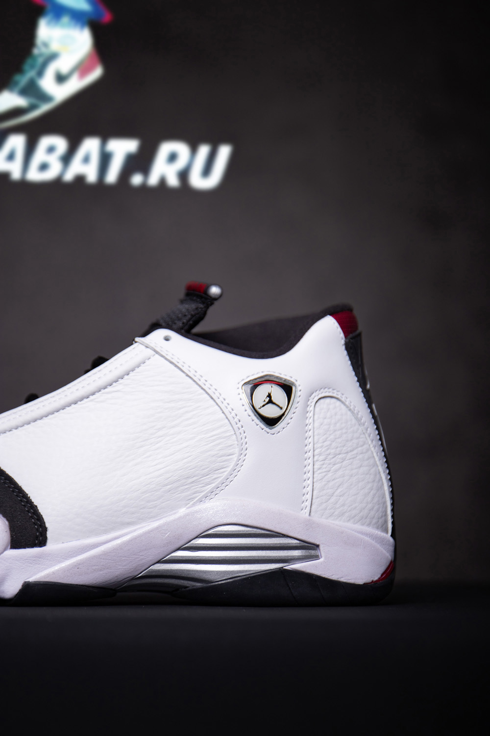 Air Jordan 14 Retro 'Black Toe'