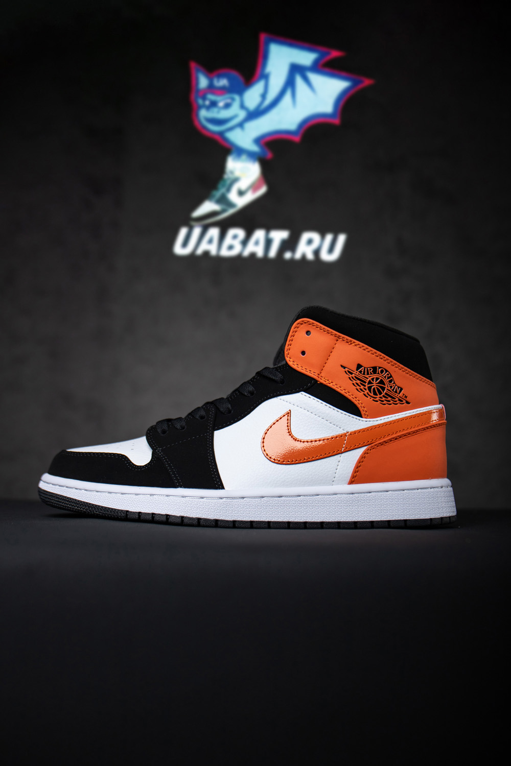 AIR JORDAN 1 MID 'SHATTERED BACKBOARD'