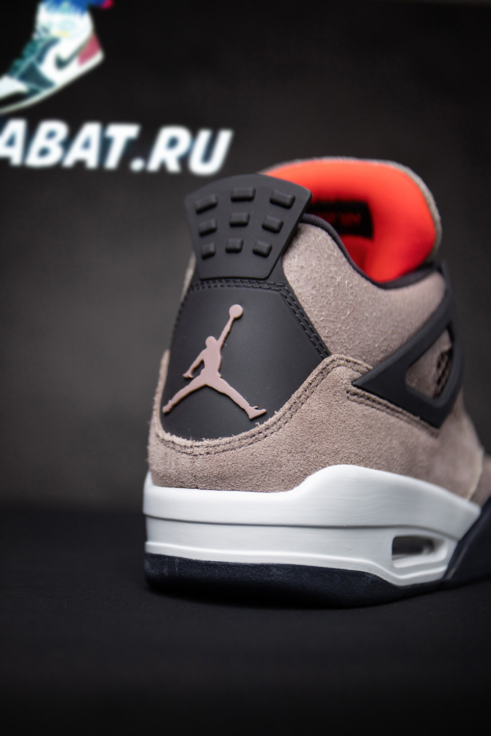 AIR JORDAN 4 RETRO 'TAUPE HAZE'