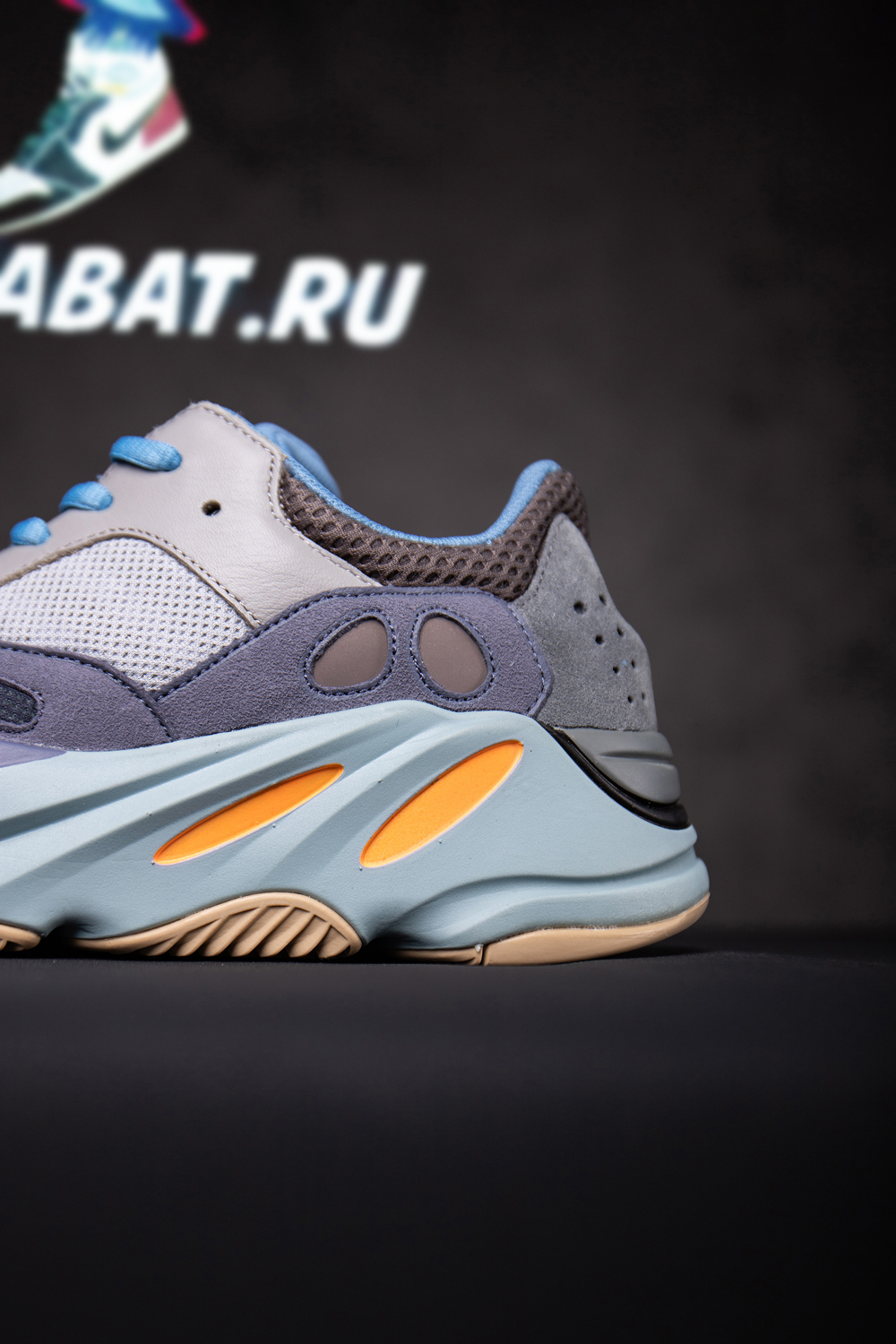 YEEZY BOOST 700 'CARBON BLUE'