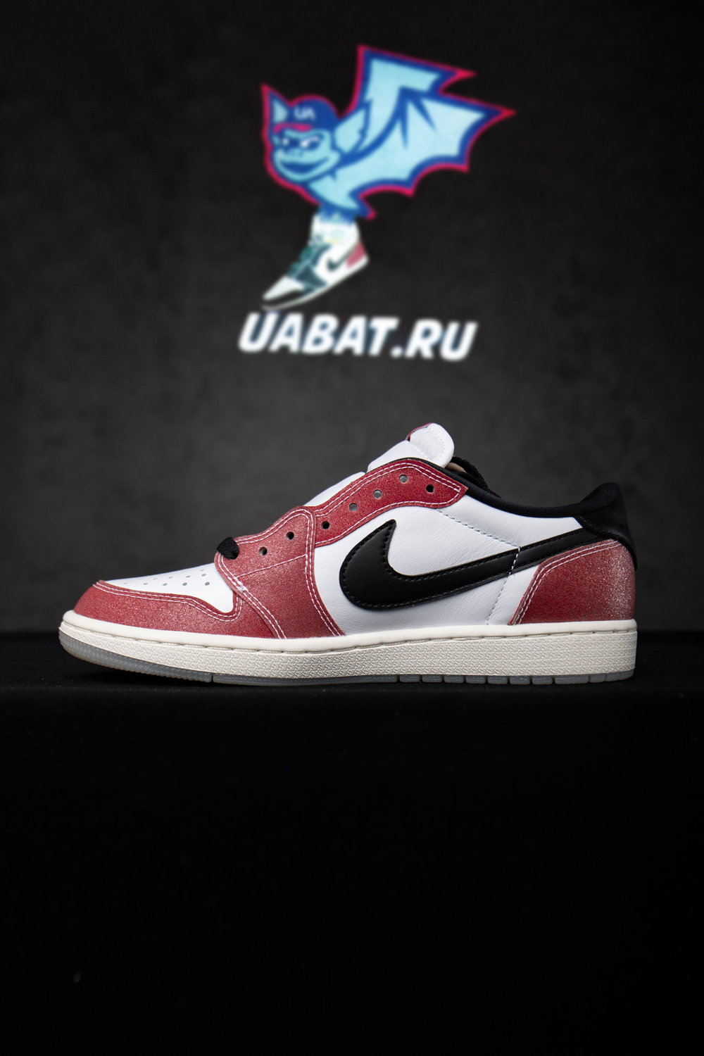 AIR JORDAN 1 LOW OG X TROPHY ROOM 'RED BLACK'