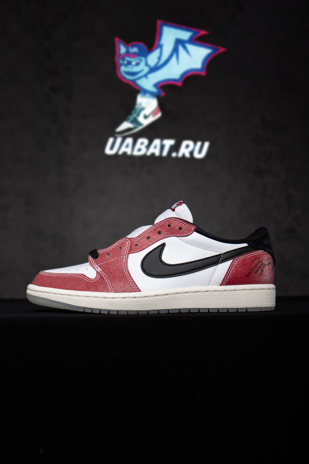AIR JORDAN 1 LOW OG X TROPHY ROOM 'RED BLACK'