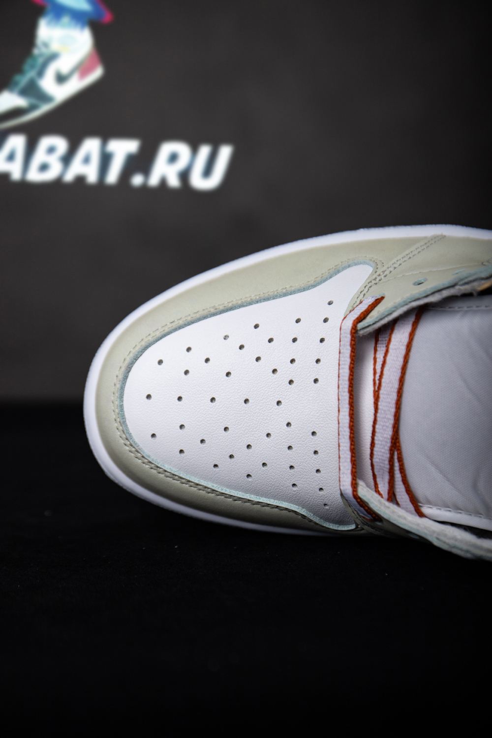 AIR JORDAN 1 RETRO HIGH OG 'SEAFOAM'