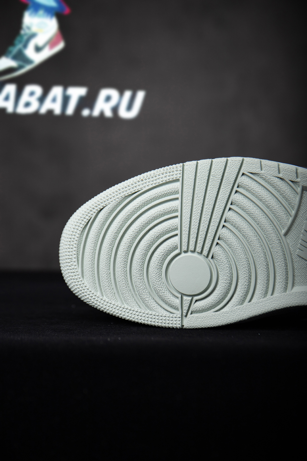 AIR JORDAN 1 RETRO HIGH OG 'SEAFOAM'