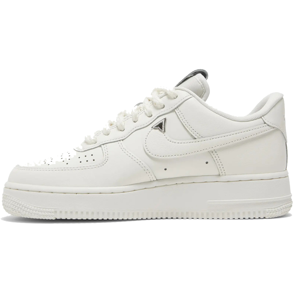 Air Force 1 '07 LV8 'Needlework'