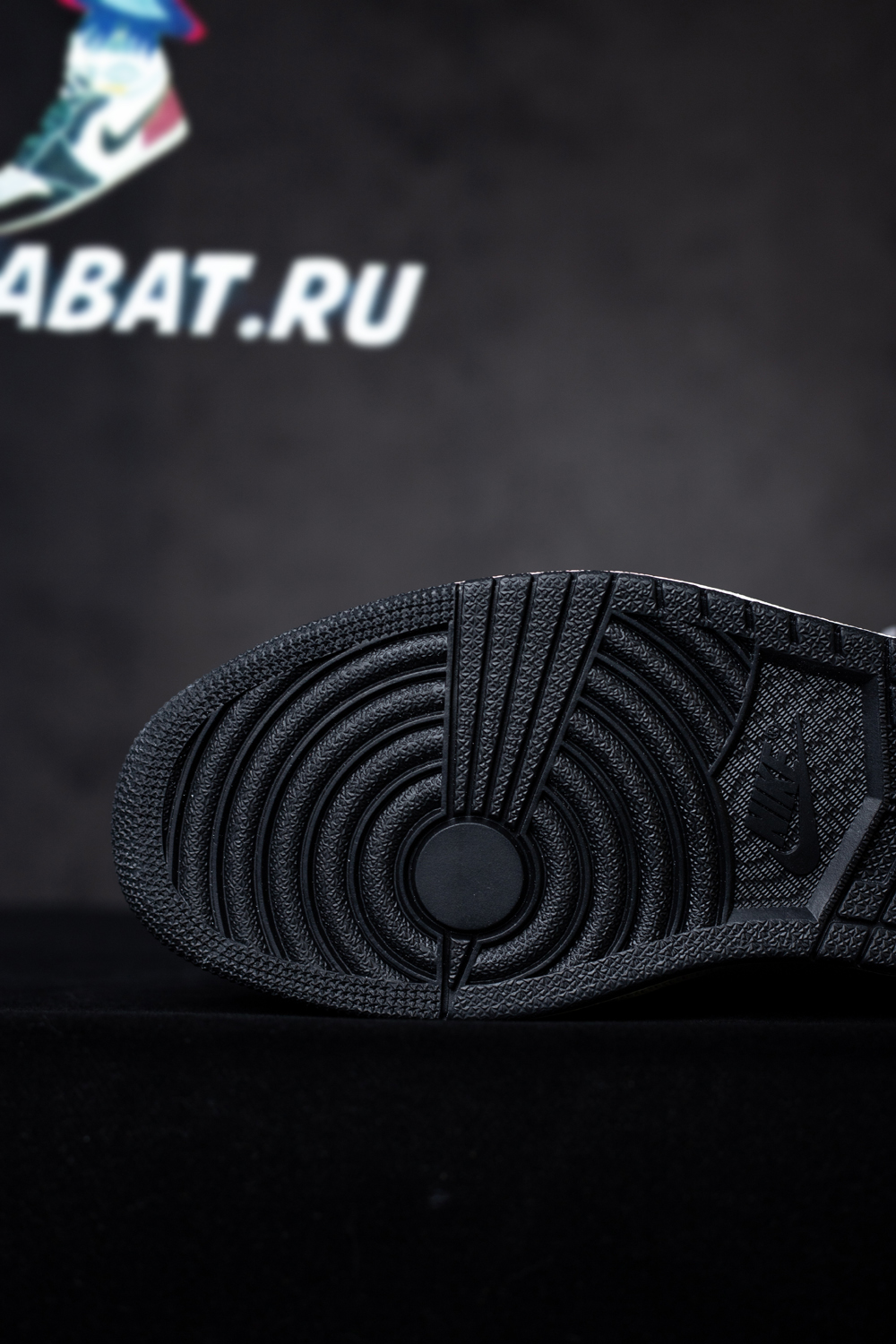 AIR JORDAN 1 HIGH OG DEFIANT "LA TO CHICAGO"