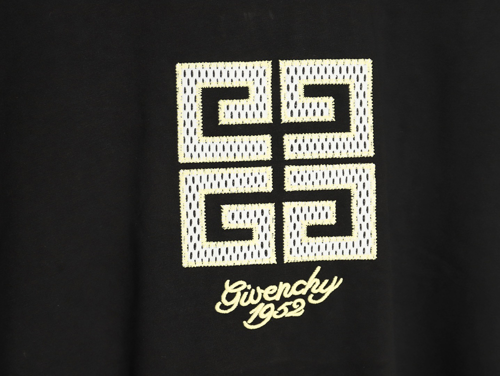Givenchy eyelet embroidered crew neck short-sleeved T-shirt TSK1