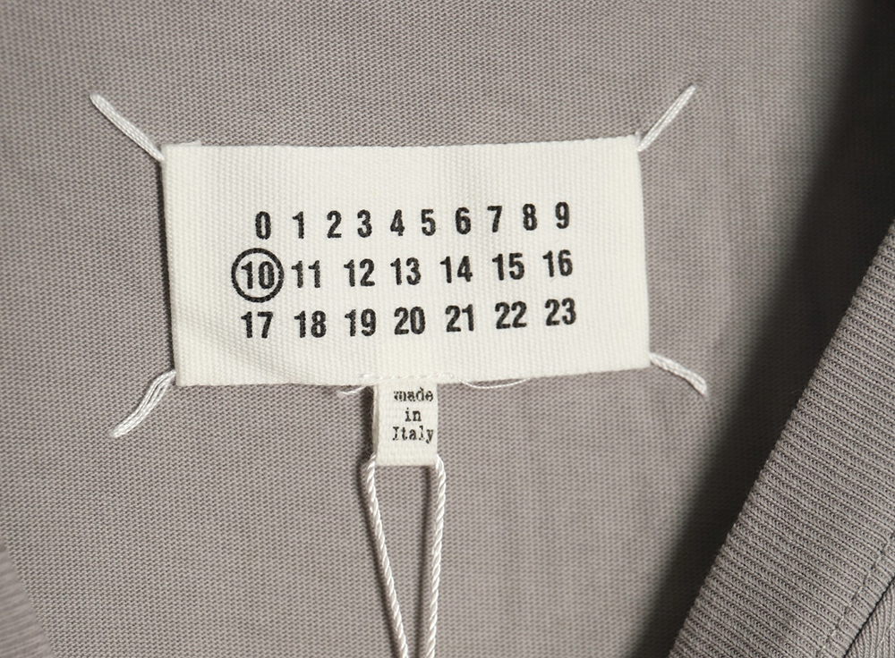 Maison Margiela geometric numbers embroidered short-sleeved T-shirt TSK1