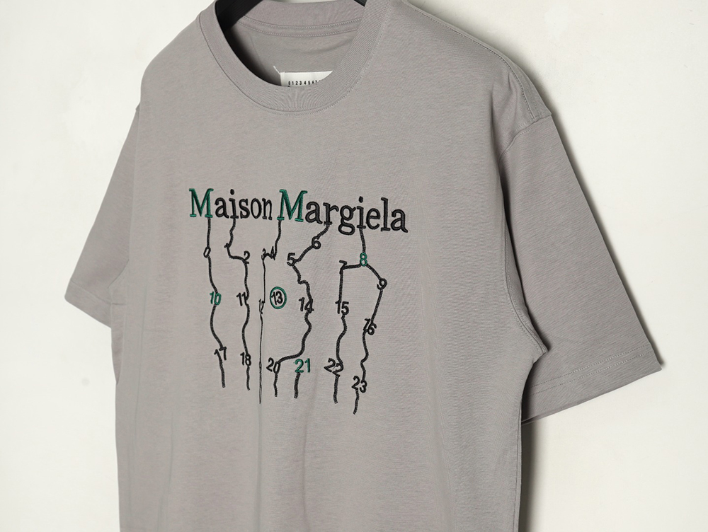 Maison Margiela geometric numbers embroidered short-sleeved T-shirt TSK1