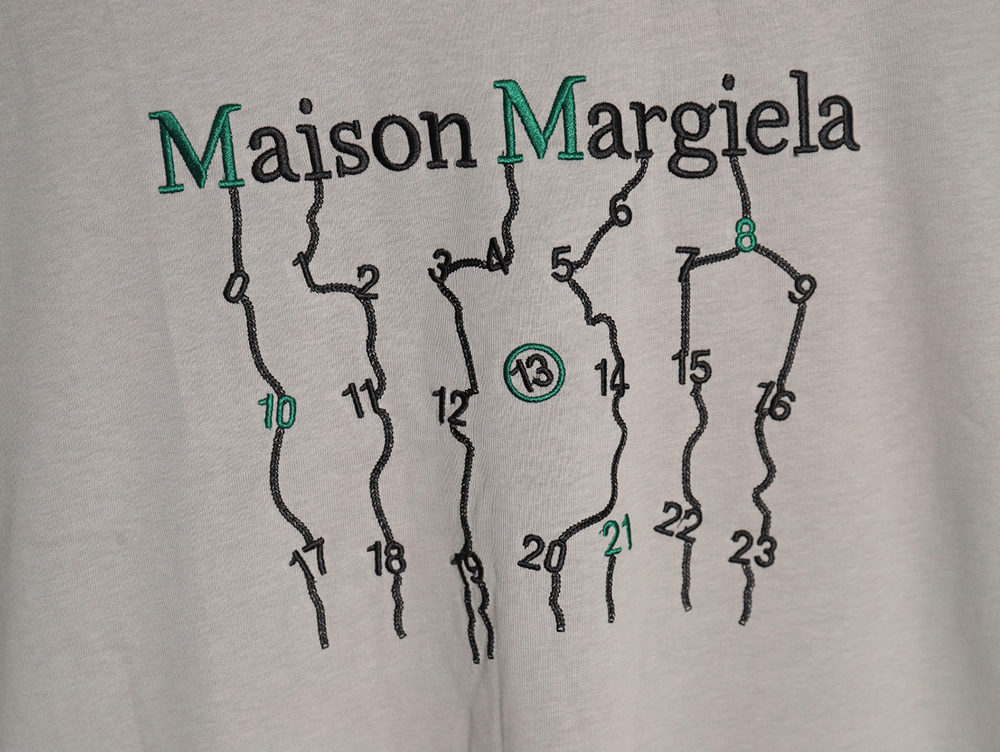Maison Margiela geometric numbers embroidered short-sleeved T-shirt TSK1