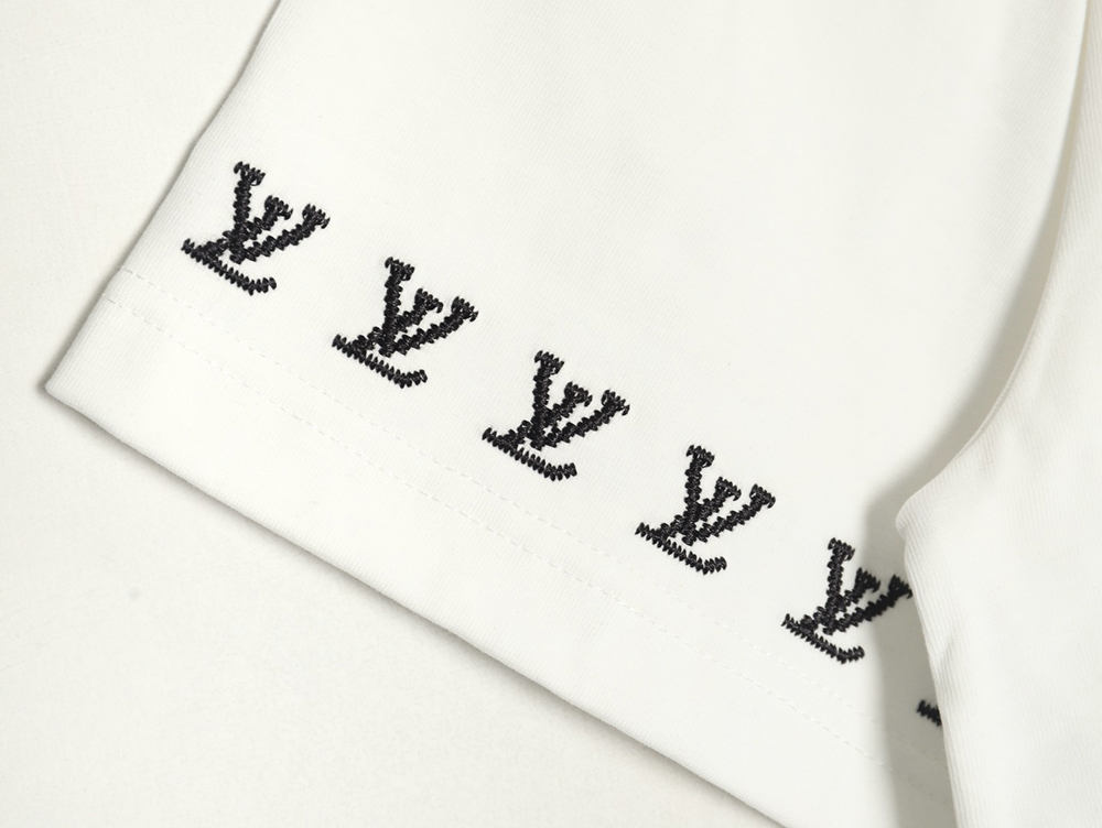 Louis Vuitton double sleeve badge slogan embroidered short sleeves