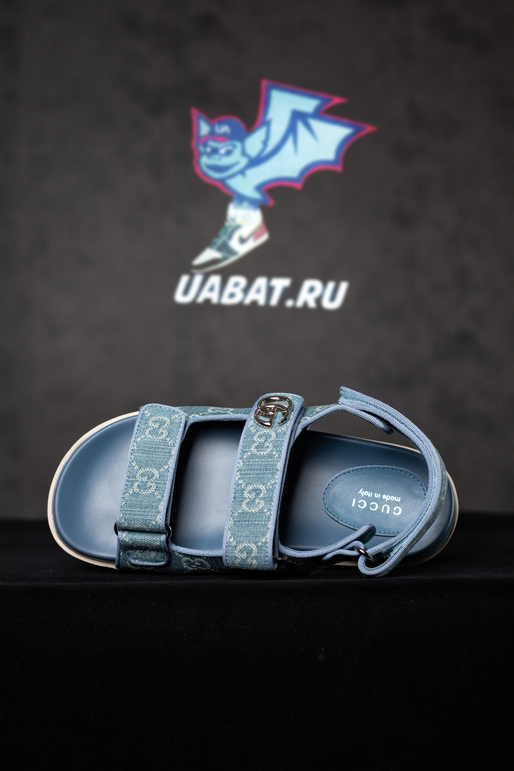 GUCCI SANDAL WITH DOUBLE G