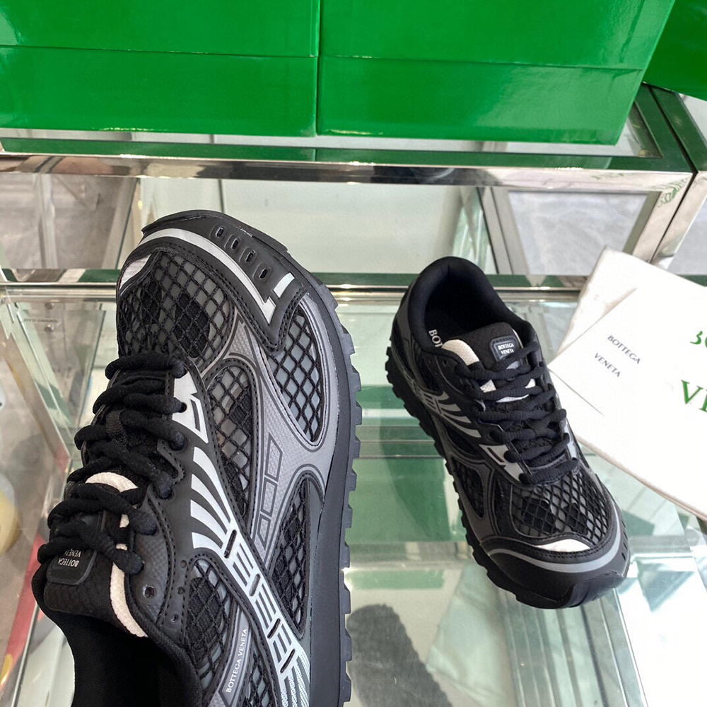 Bottega Veneta Orbit Runner Sneaker 'Black'