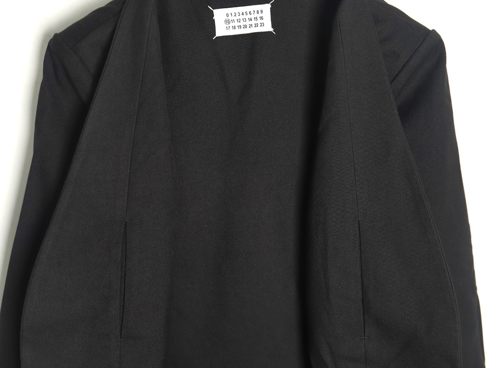 Maison Margiela collarless silhouette suit jacket