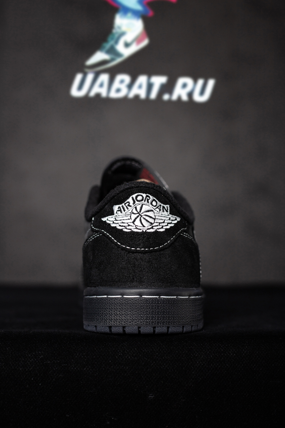 TRAVIS SCOTT AIR JORDAN 1 LOW "PHANTOM"