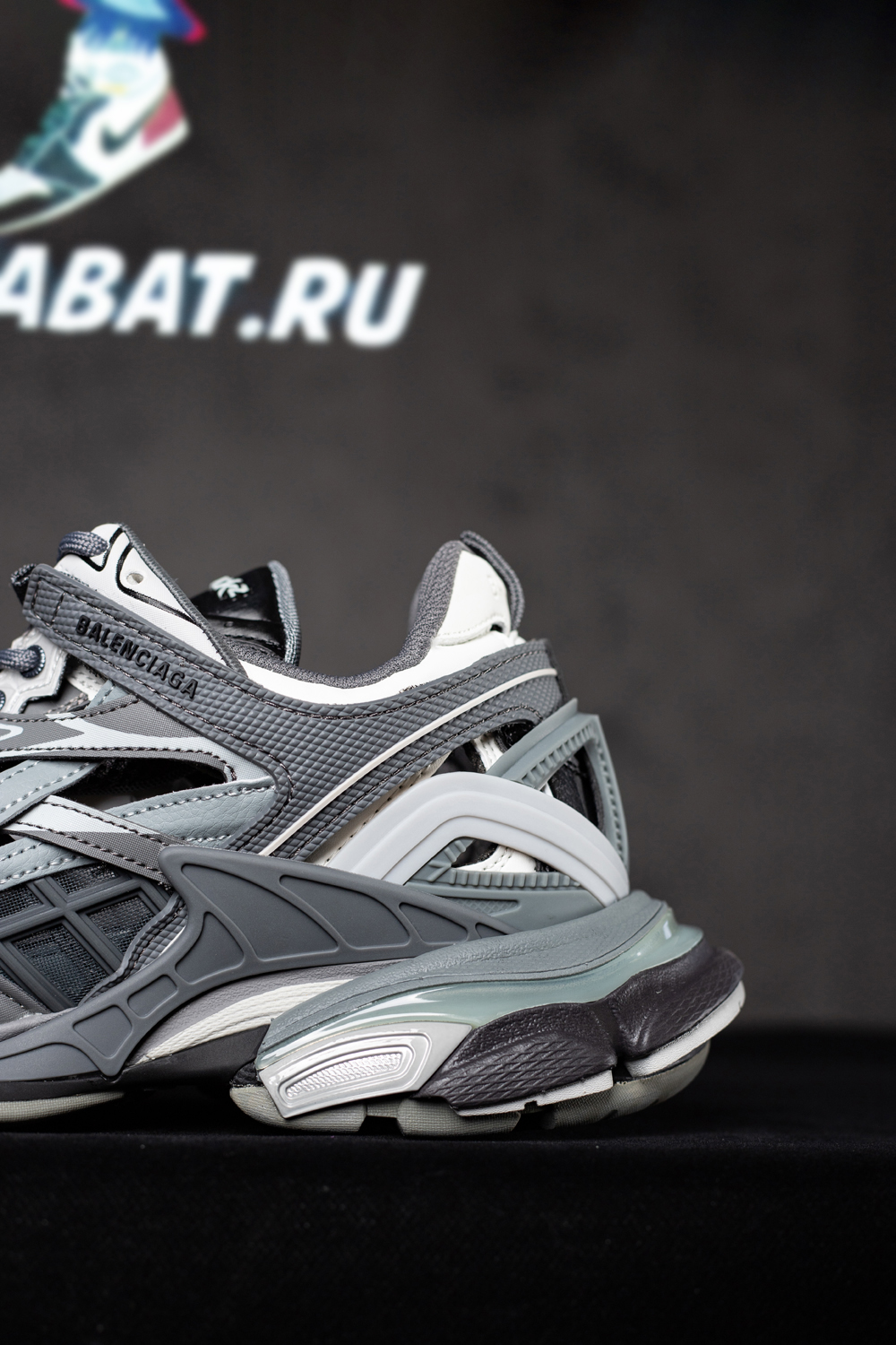 Balenciaga Wmns Track.2 Sneaker 'Grey Black'
