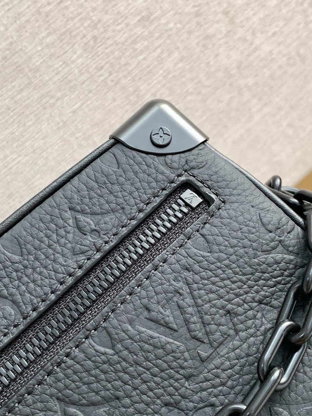 Louis Vuitton Mini Soft Trunk M55702 18.5*13*8cm
