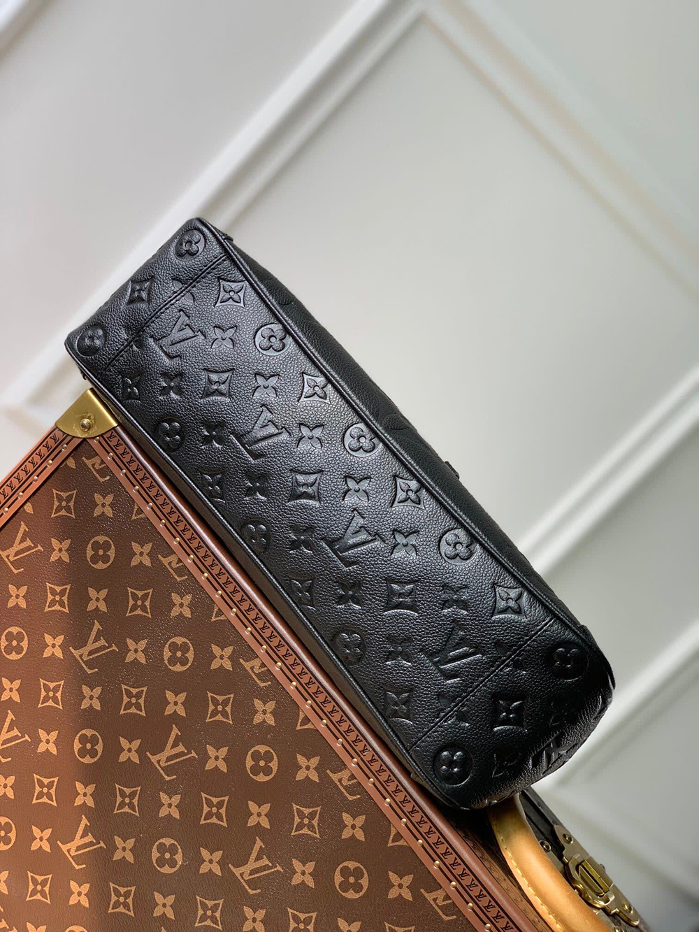 Louis Vuitton Bags M46487 36*22*9cm