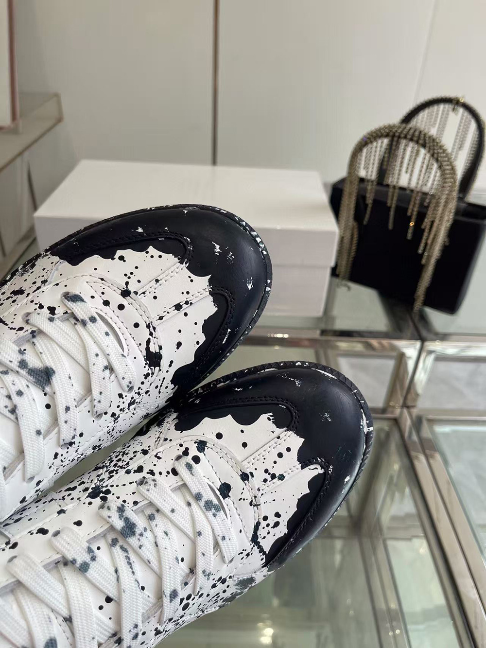 Maison Margiela Replica Low 'Paint Splatter - White Black'