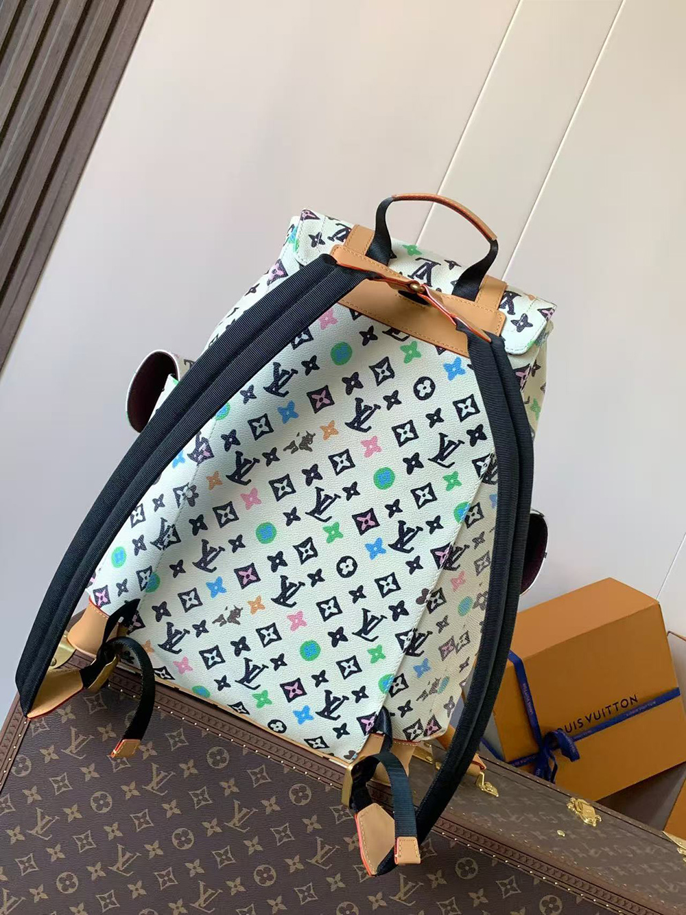 Louis Vuitton Christopher MM Vanilla Bags M25240 44*38*12.5cm