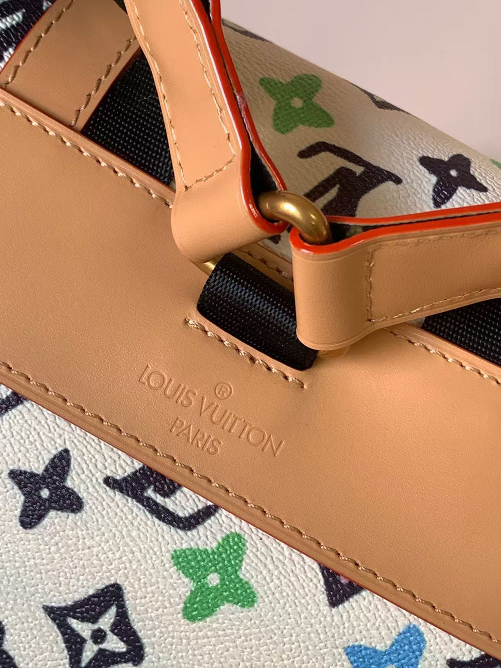 Louis Vuitton Christopher MM Vanilla Bags M25240 44*38*12.5cm